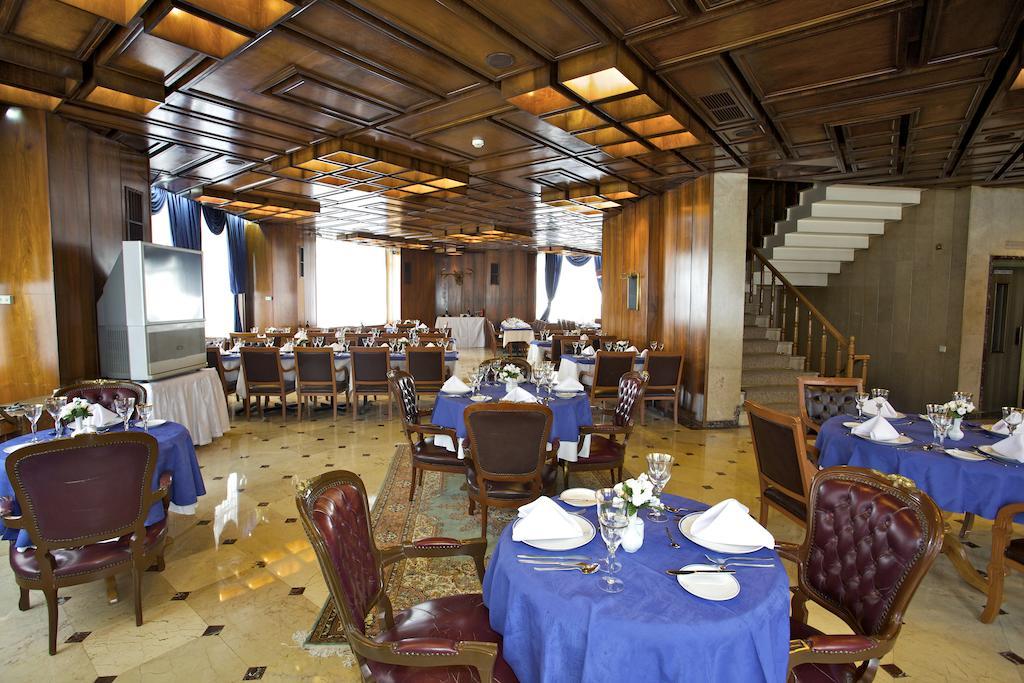 Fuar Hotel Istanbul Bagian luar foto